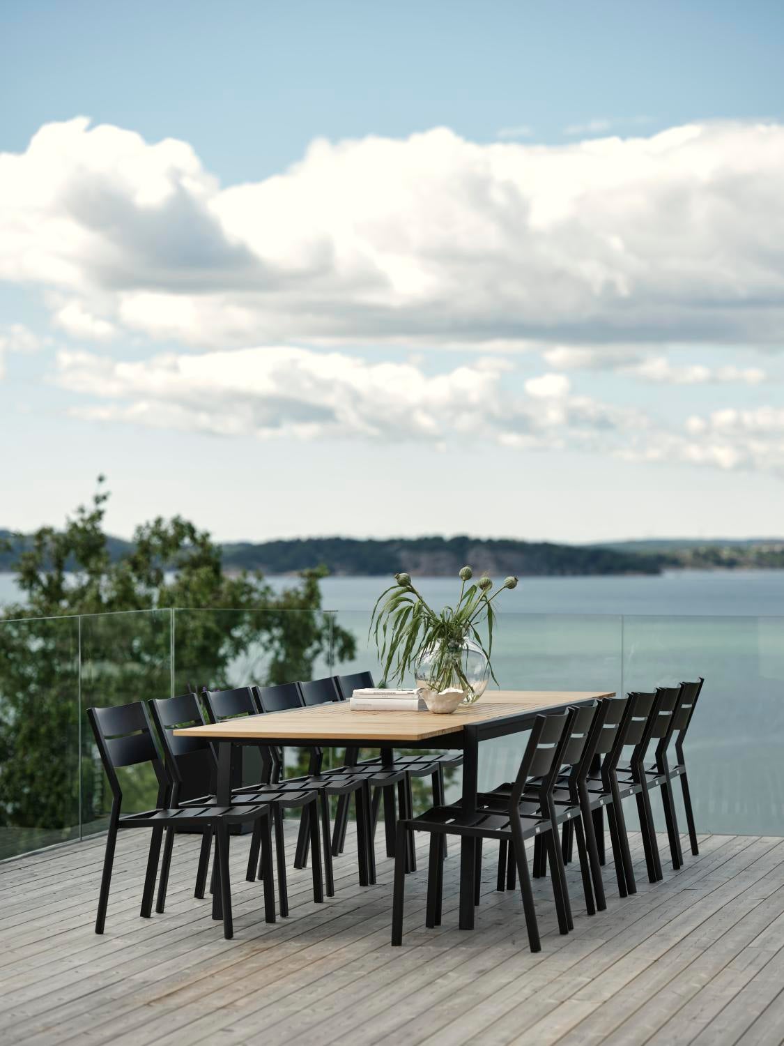 Naos matbord Svart/teak
