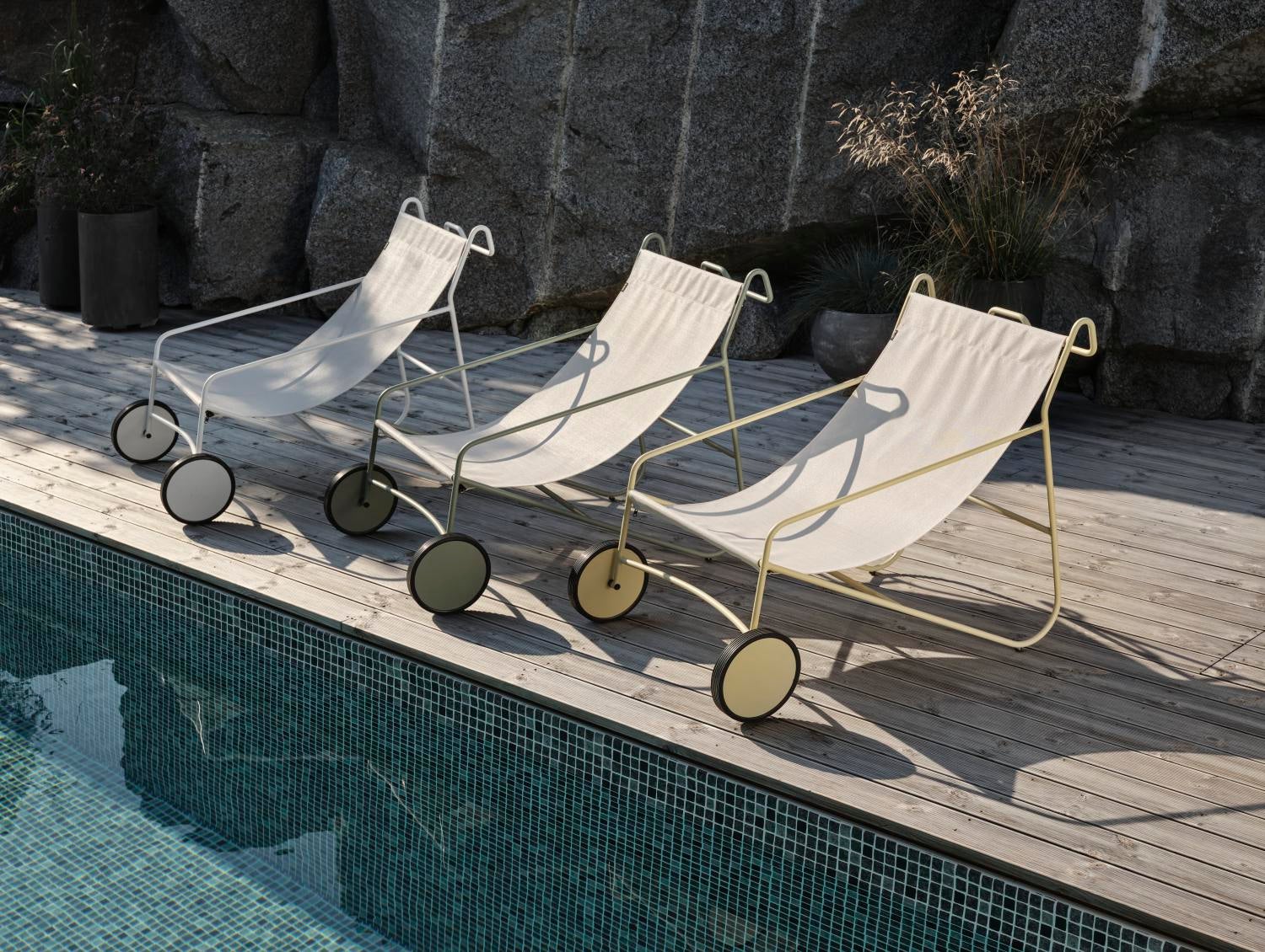 Poul Chair loungefåtölj Dusty Green/Vit