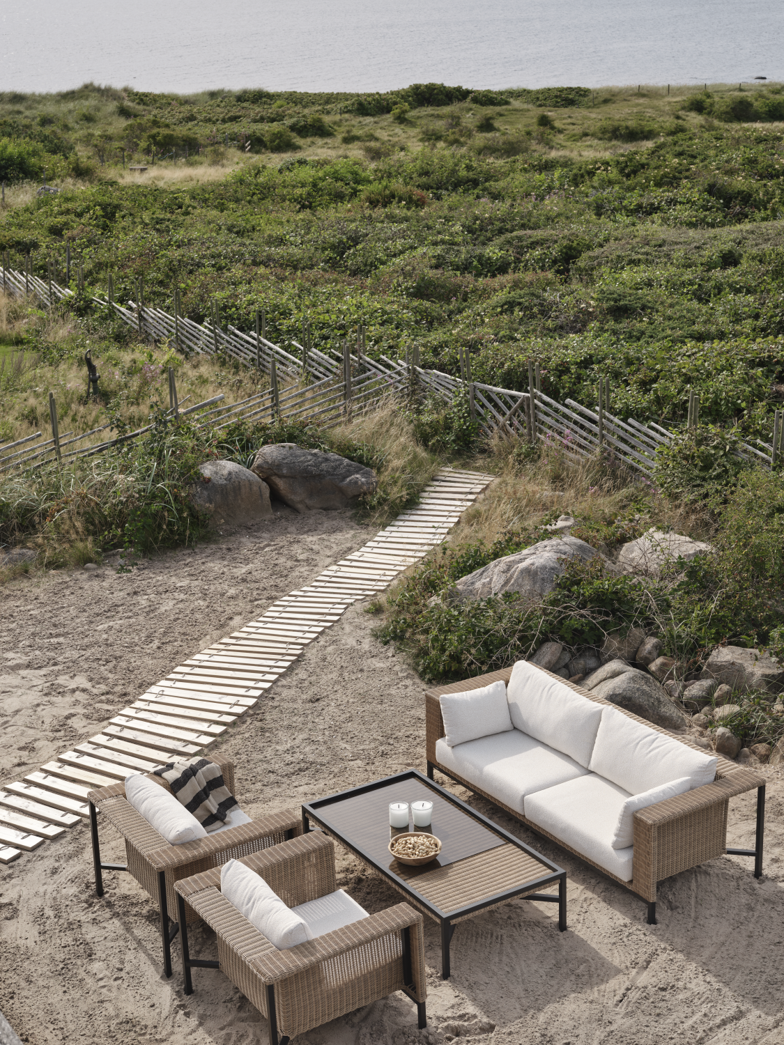 Shell soffbord Rustik/Svart