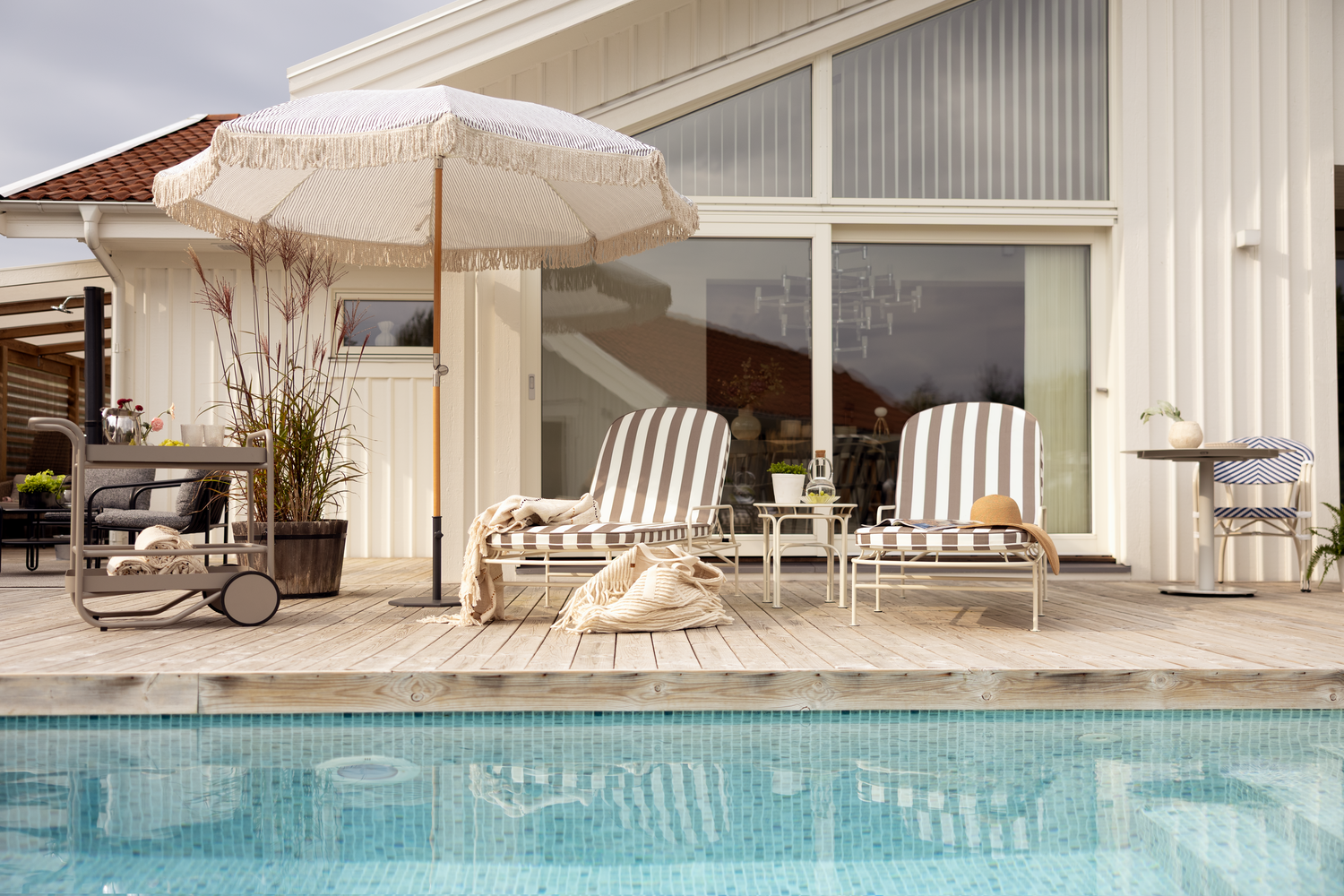 Arts sidobord Soft White