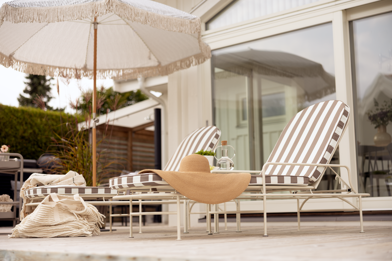 Arts sidobord Soft White