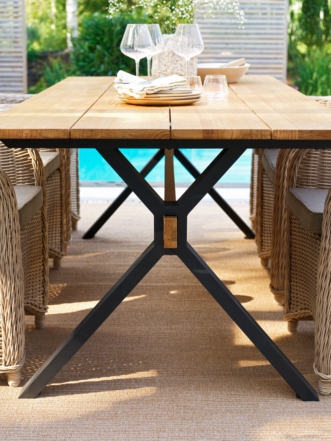 Mark matbord Svart/teak