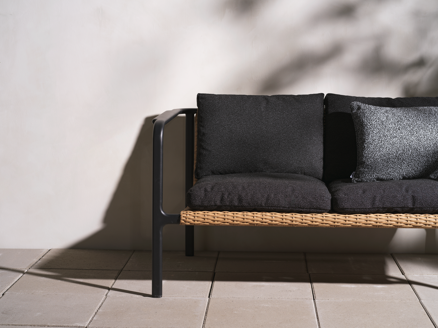 Motty 2-sitssoffa Svart/Teddy Black